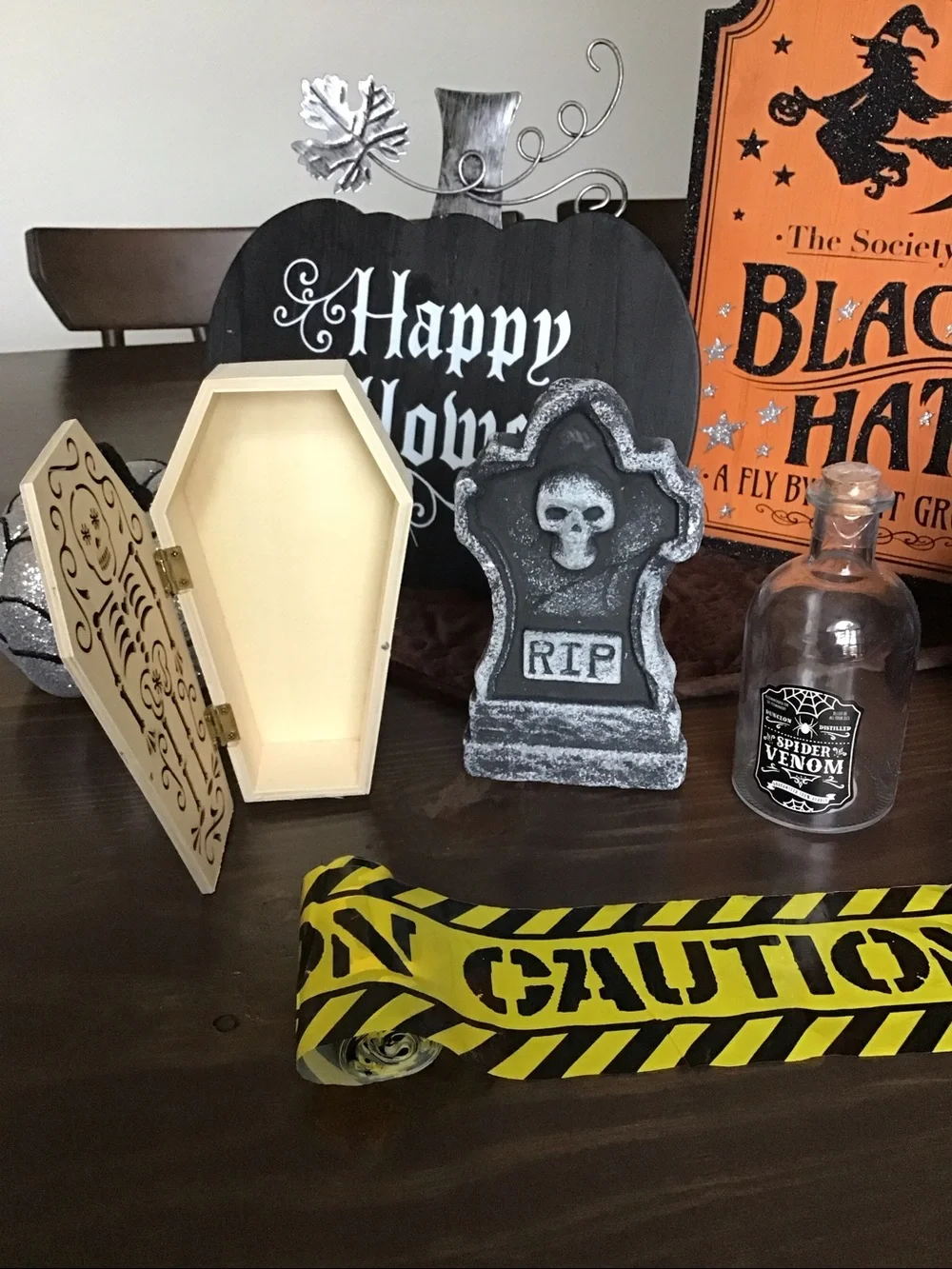 🎃 Halloween decoration lot, signs, pumpkins,tabletop decor